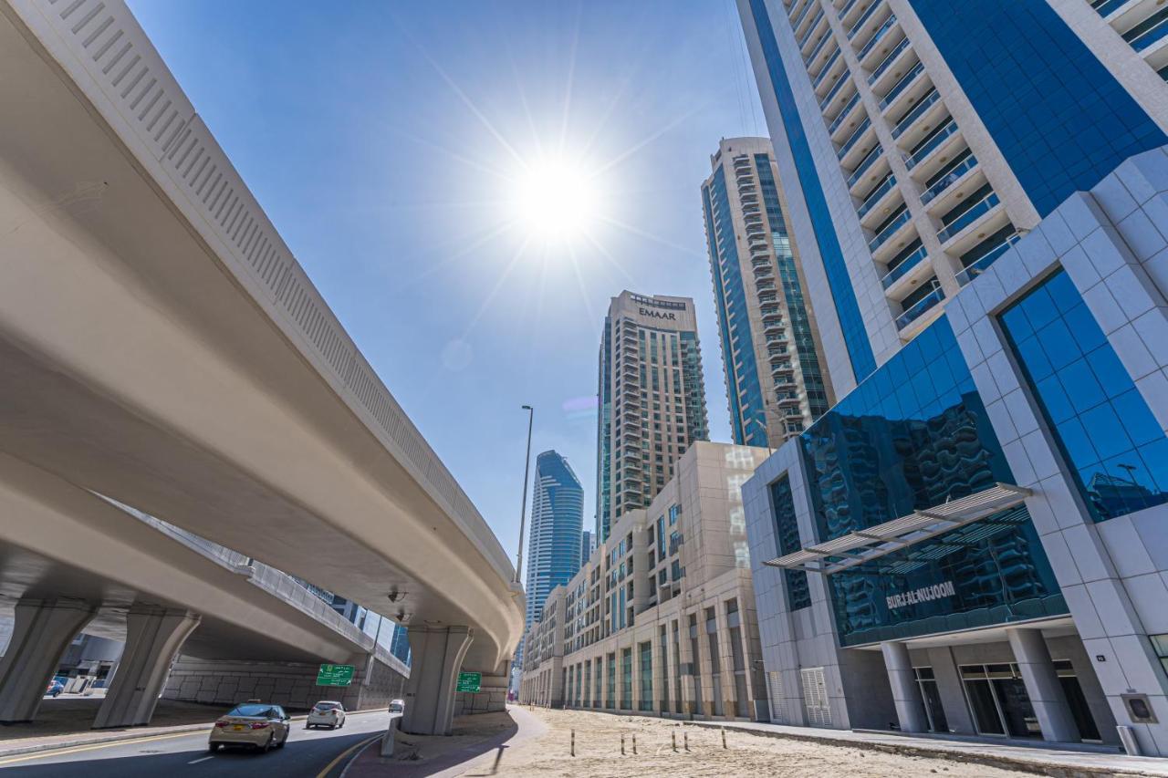 Higuests - Spacious Studio With City Views Near Dubai Mall Extérieur photo