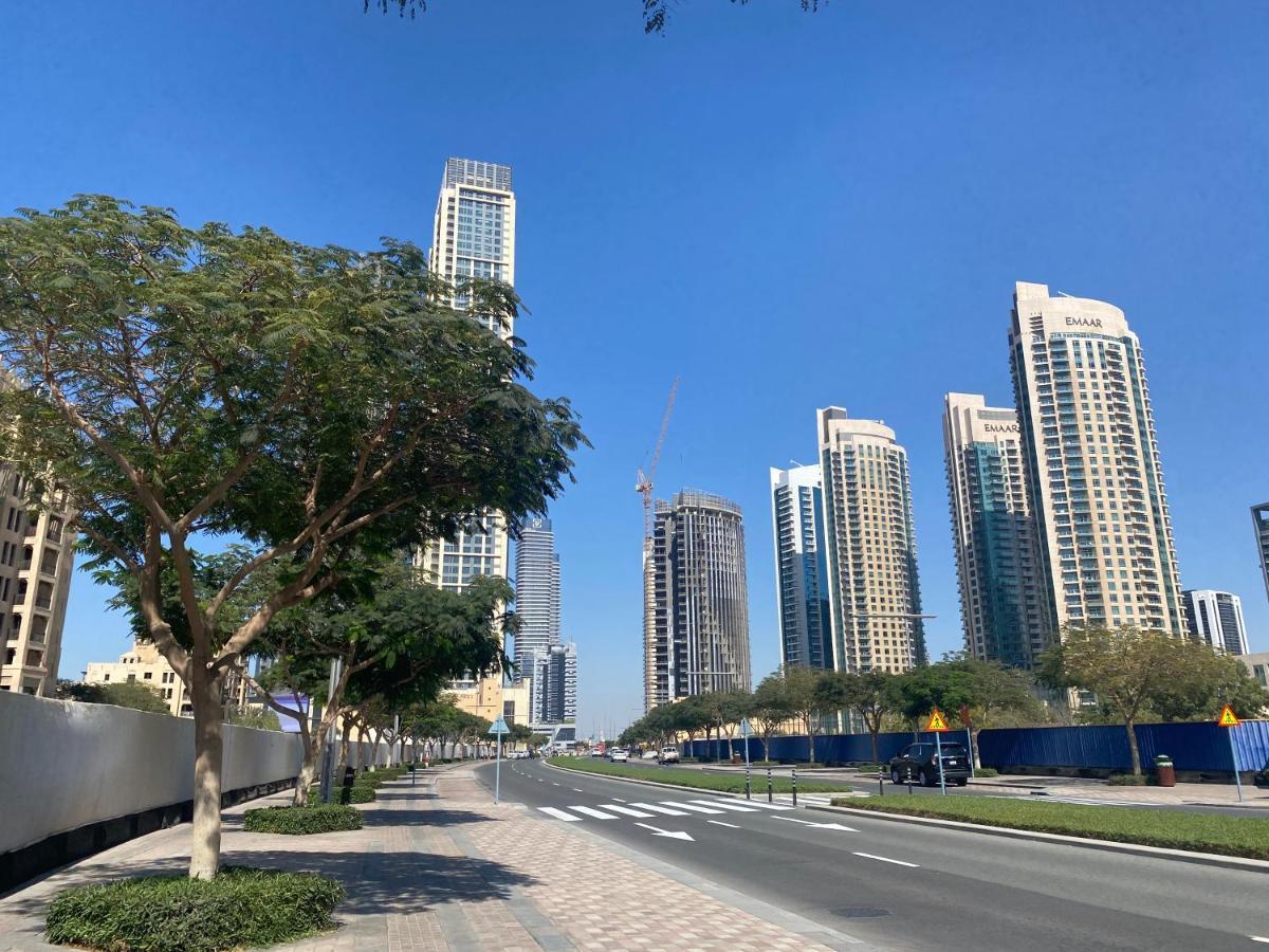 Higuests - Spacious Studio With City Views Near Dubai Mall Extérieur photo