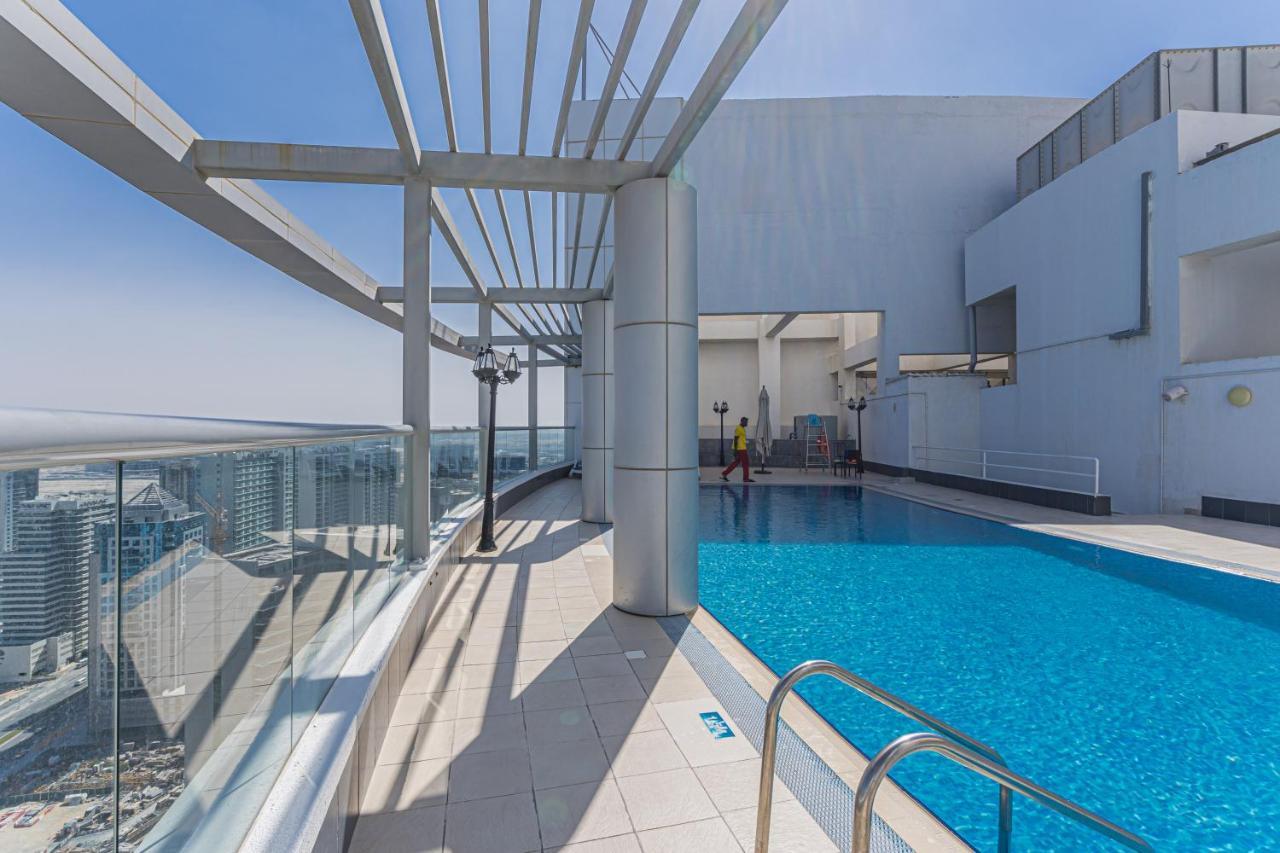 Higuests - Spacious Studio With City Views Near Dubai Mall Extérieur photo