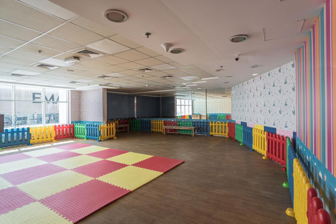 Higuests - Spacious Studio With City Views Near Dubai Mall Extérieur photo