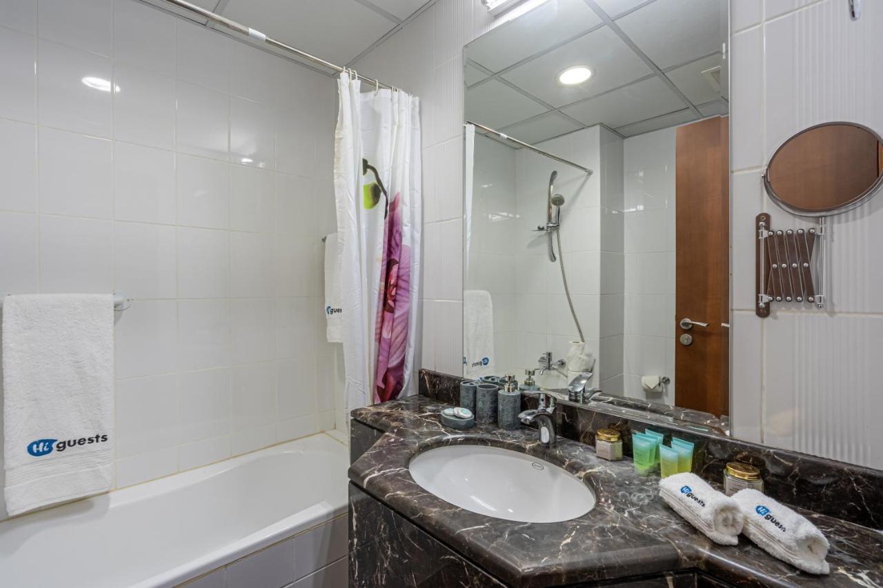 Higuests - Spacious Studio With City Views Near Dubai Mall Extérieur photo